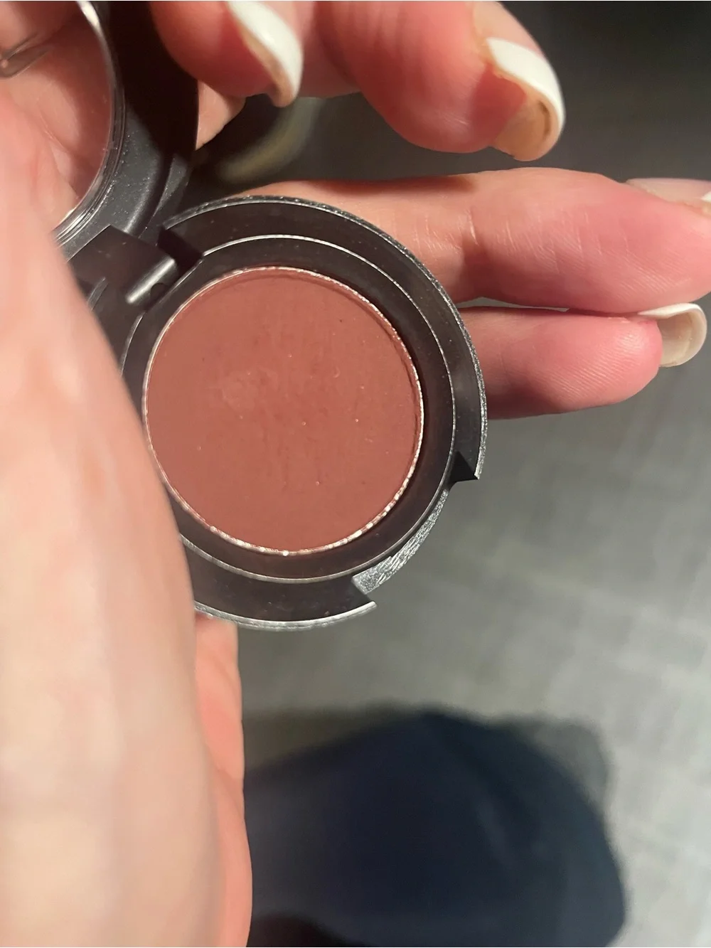 MAC Cosmetics Everyone's Darling Eyeshadow - - Picture 3 of 7